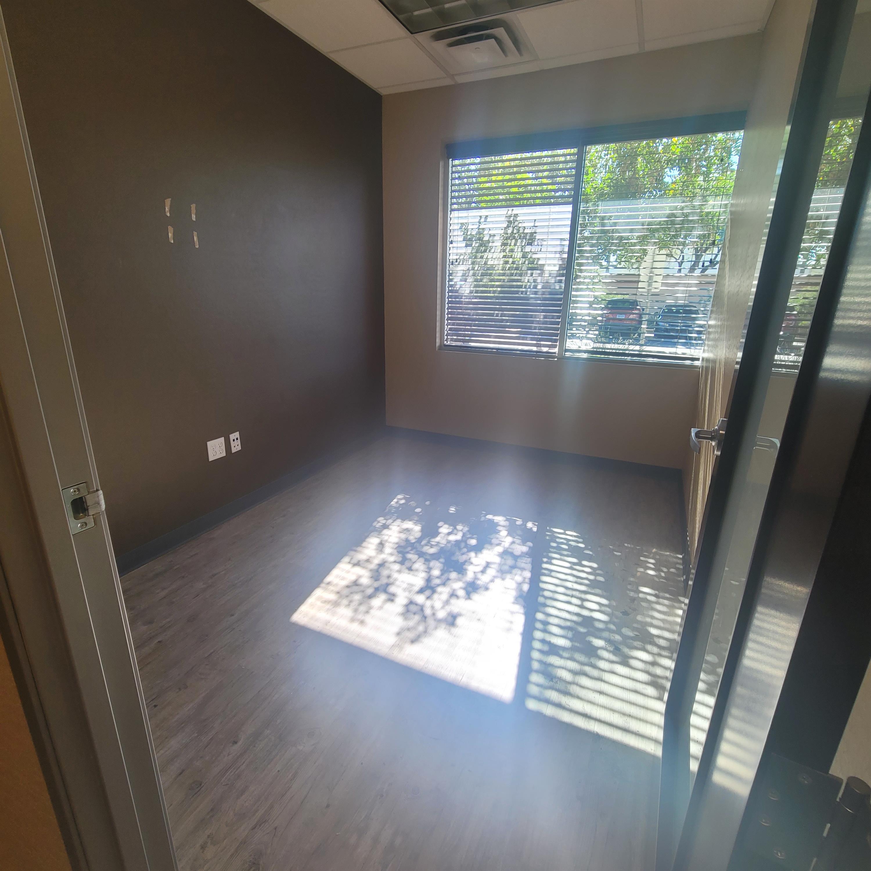 333 N Dobson Road Suite 5-103